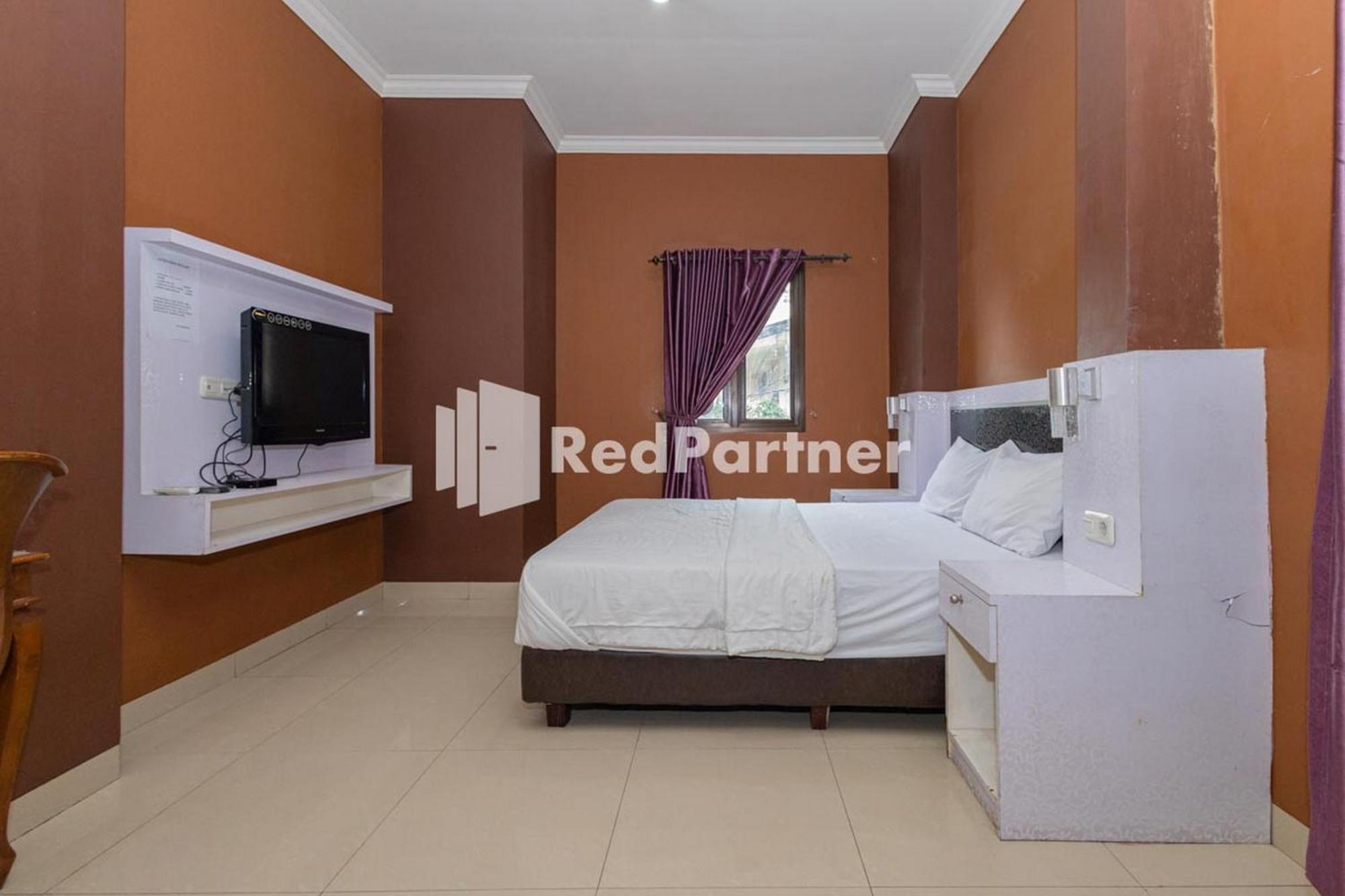 Star Hotel Jaksa Mitra Reddoorz Giacarta Esterno foto